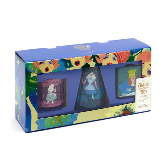 Disney Store Alice in Wonderland Mary Blair Vases, Set of 3 ราคา 1,990 - บาท