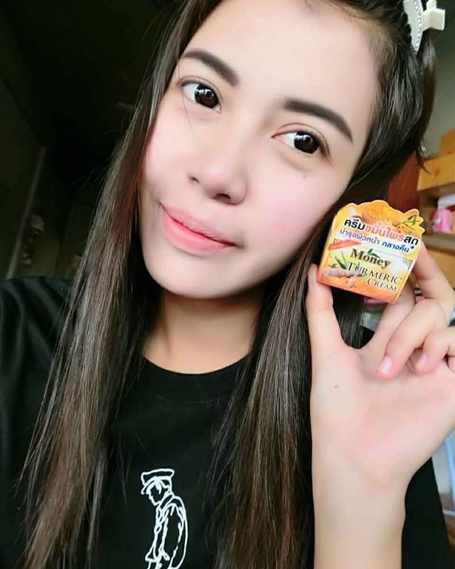 ขมิ้นไพรสด มันนี่ (Turmeric Cream By Money)