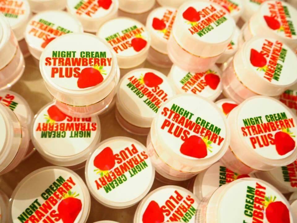 ไนท์ครีมสตอเบอร์รี่พลัส (Night Cream Strawberry Plus Mayziio By MadamKate)
