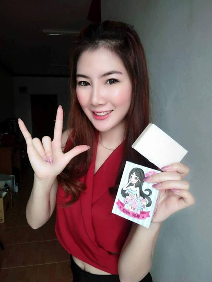 สบู่ฟอกผิวขาวนีออน (Neon Soap)