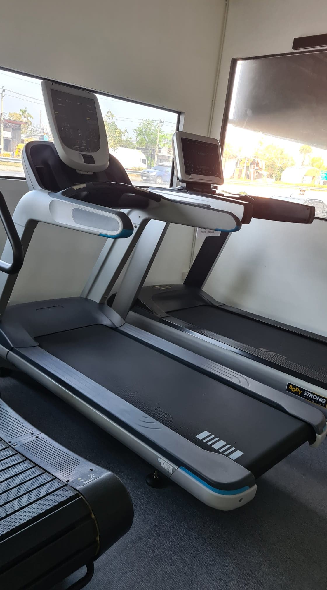 ลู่วิ่งไฟฟ้า x8700 Commercial (AT1400)