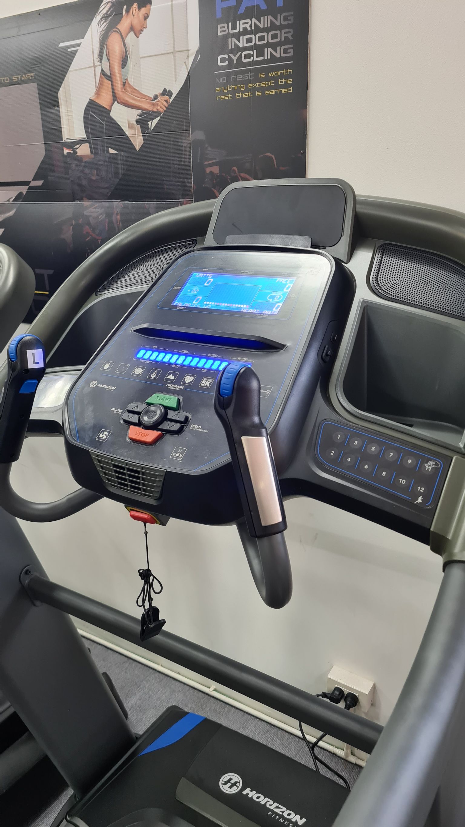 ลู่วิ่งไฟฟ้า Horizon 7.4AT ส่วนลดพิเศษติดต่อ