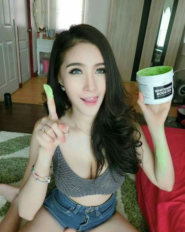 ครีมแลป วาย LAB Y Whitening Booster ครีมสาหร่าย วิตซี โปรส่งฟรี EMS