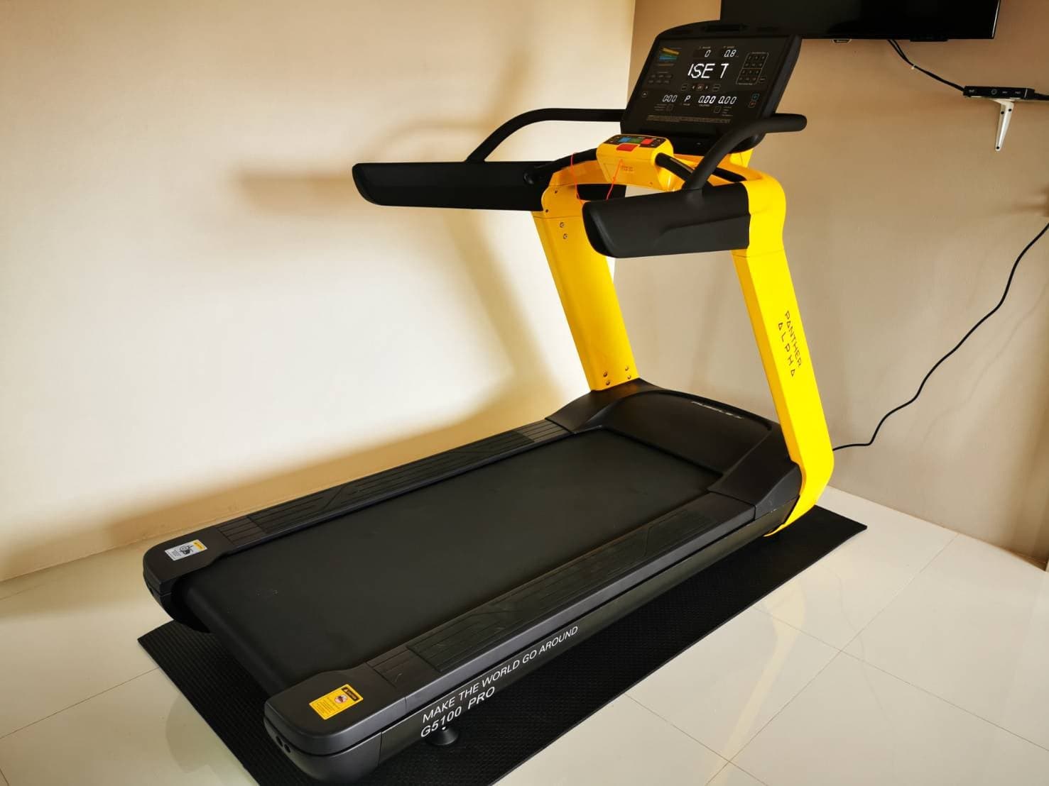 ลู่วิ่งไฟฟ้า MuscleX G5100Pro /AC 7Hp / Alpha Panther