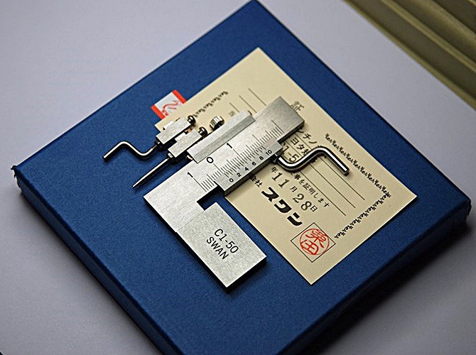 Swan รหัส C1-50 มาตรวัดระดับแบบสเกล,Level gauge swan,meas.range:±10mm,division value:0.05mm.