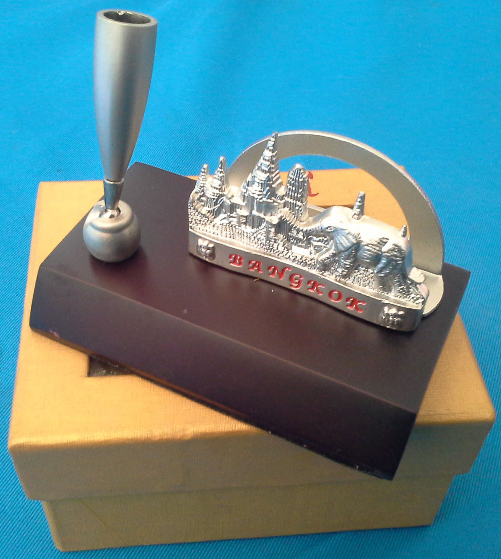 ที่วางนามบัตรและปากกา