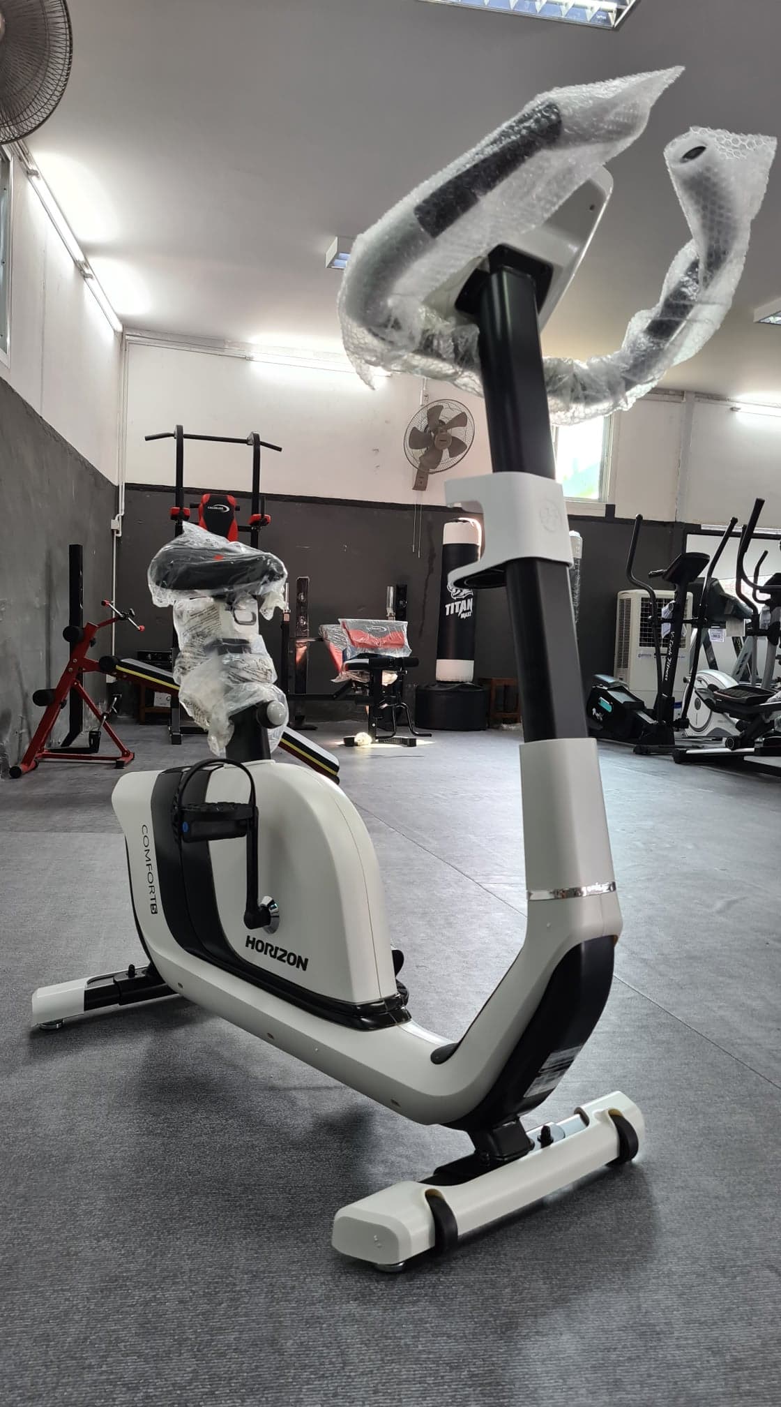 จักรยานนั่งปั่น Horizon Comfort5 Upright Bike