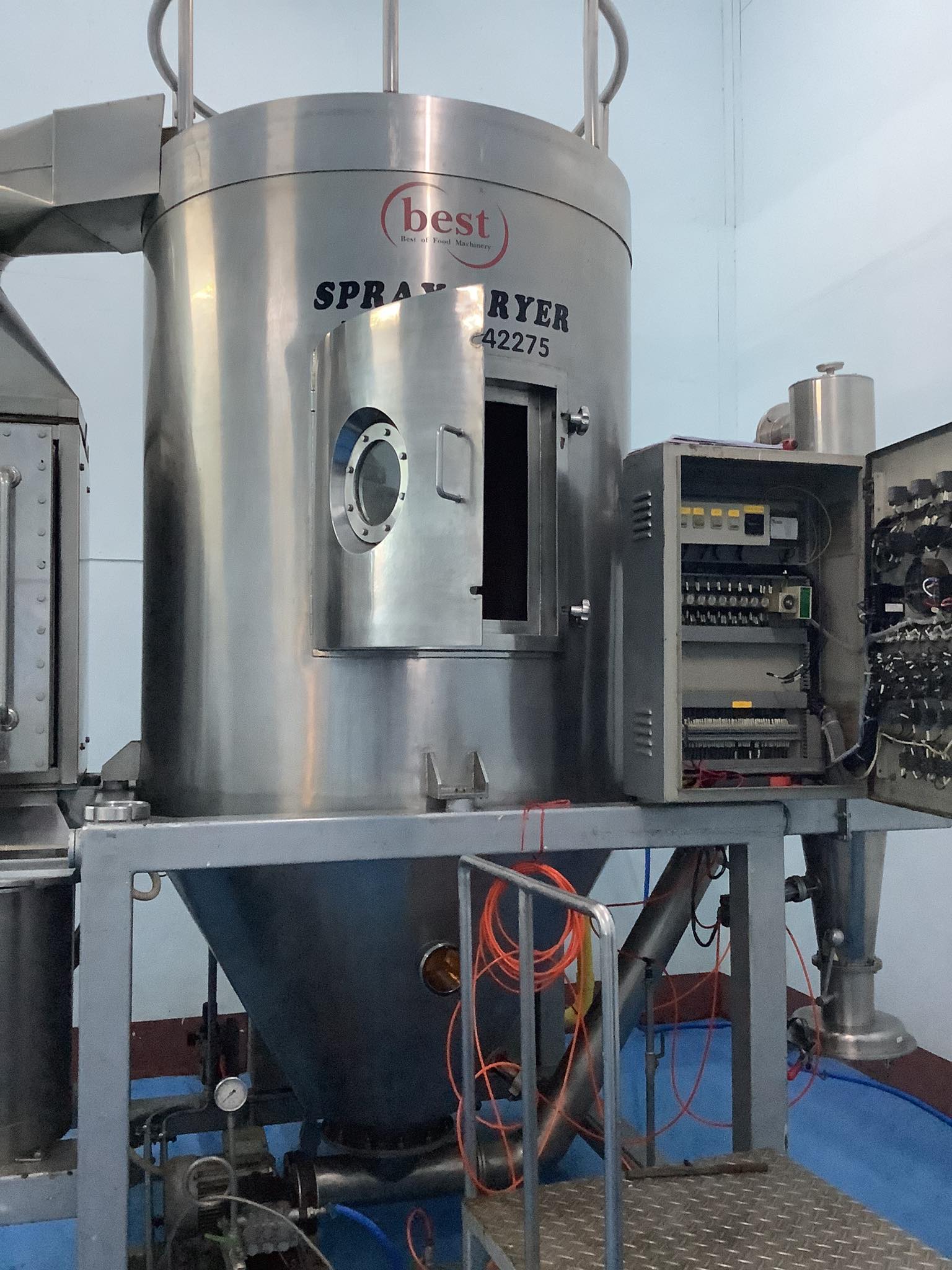 กระชายขาวสกัด บรรจุ 100 เม็ด มีอย. 50-2-05257-6-0115 ไม่ผสมอย่างอื่น กระชายสกัดเข้มข้น 100% กระชายขาวแคปซูล เป็นสารสกัดละลายน้ำได้ สกัดโดยเครื่อง Spray Dry กระชายขาวสกัด Galingale, Chinese ginger กระชายขาว ช่วยบำรุงธาตุ