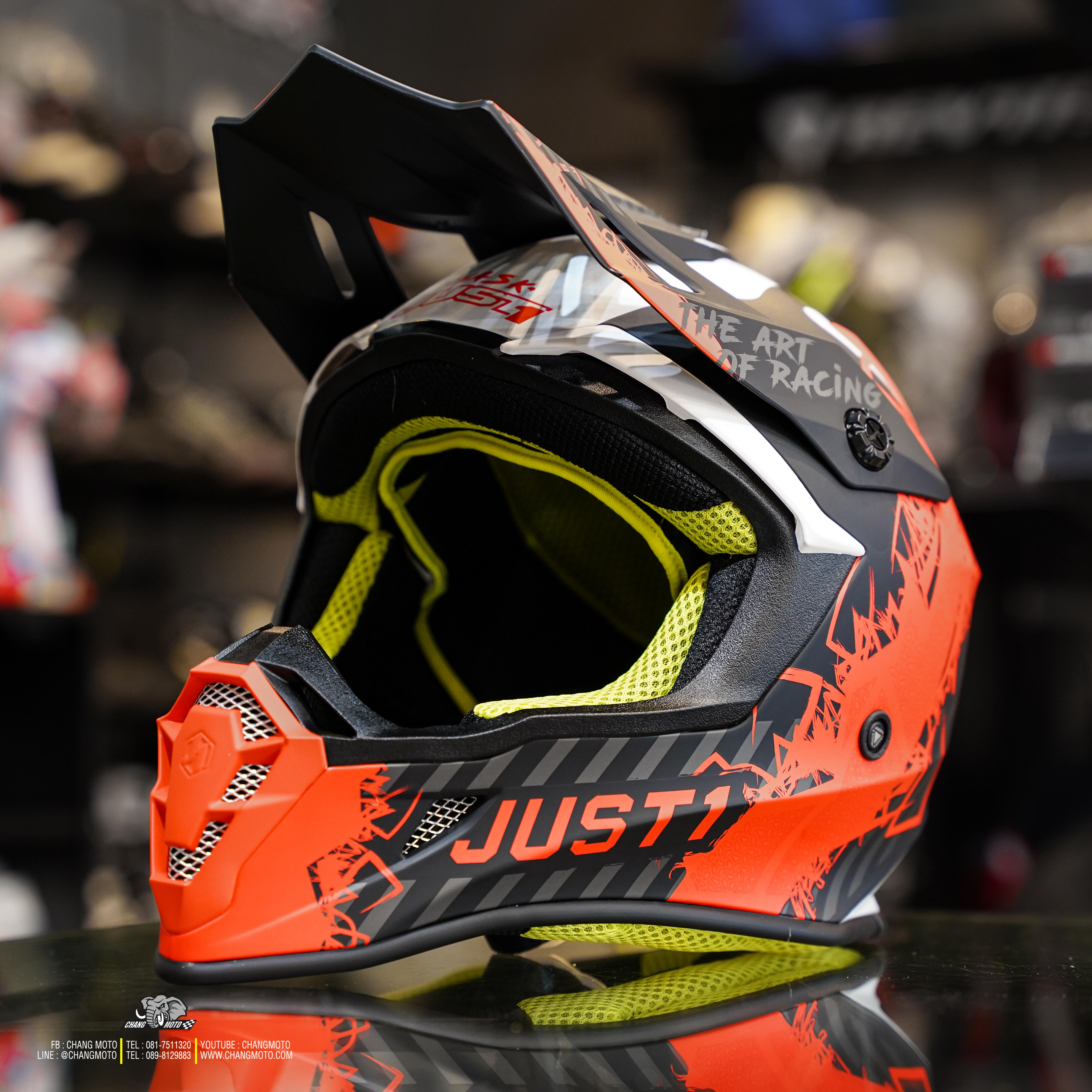 หมวกกันน็อค JUST1 รุ่น J38 ลาย Mark Orange Titanium