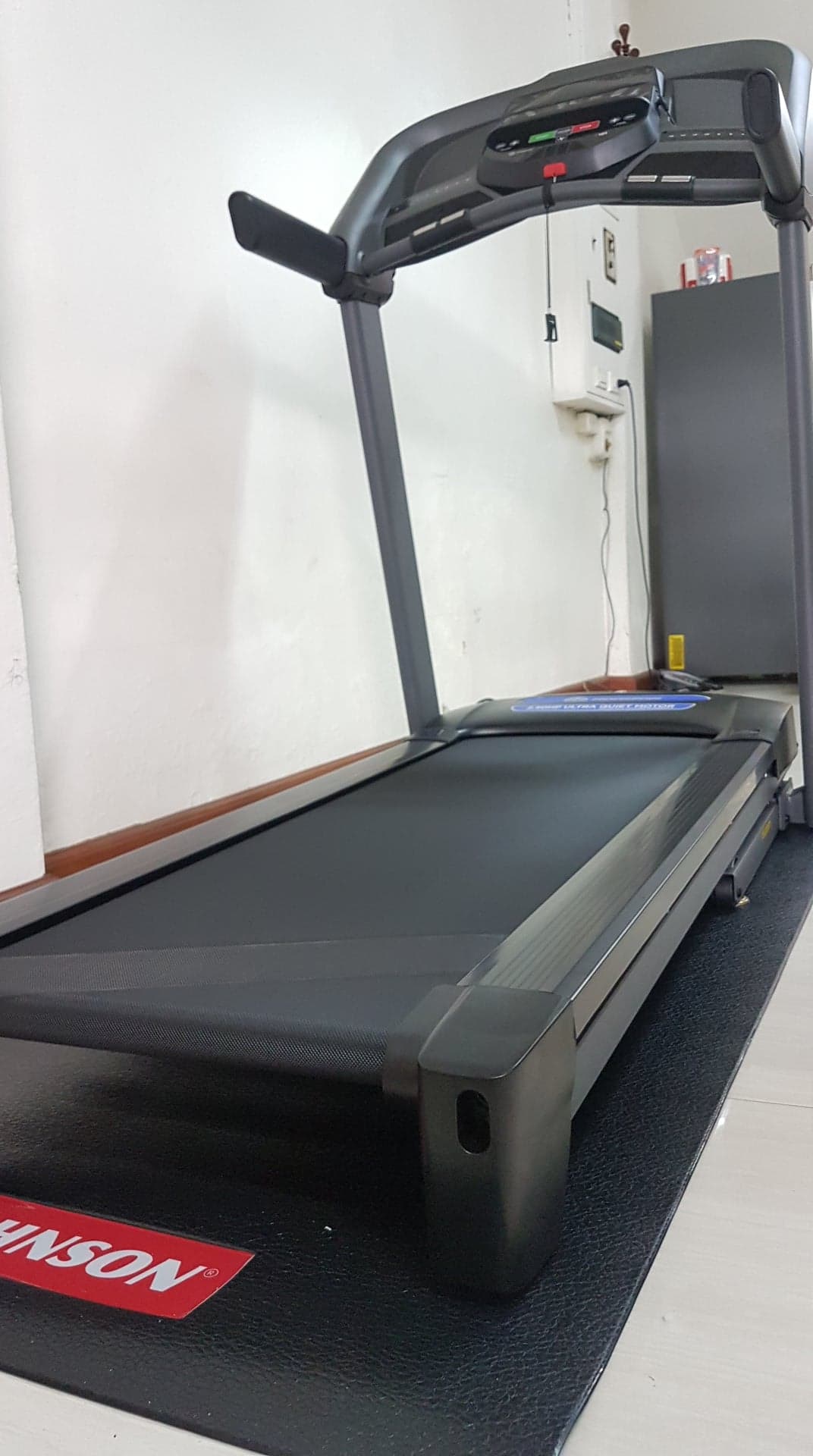 ลู่วิ่งไฟฟ้า Horizon T101