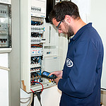 PCE รุ่นCM-40-ICA incl. ISO Calibration Certificateแคล้มป์วัดกระแสไฟCurrent Clamp