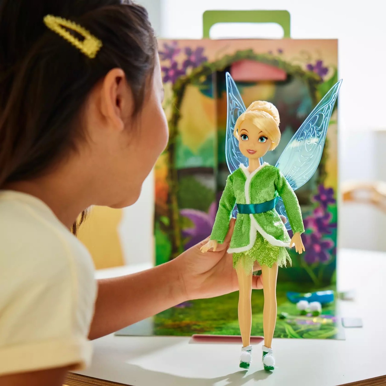 นำเข้า 🇺🇸 เซ็ทตุ๊กตาทิงเกอร์เบลและกิจกรรมระบายสีTinker Bell Disney Story Doll – Peter Pan 10'' ราคา 1,590 บาท