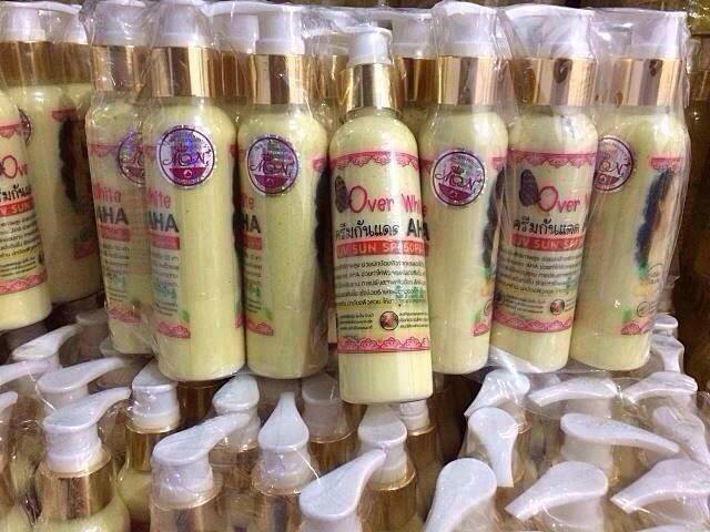 กันแดด AHA Over White SPD 50+++