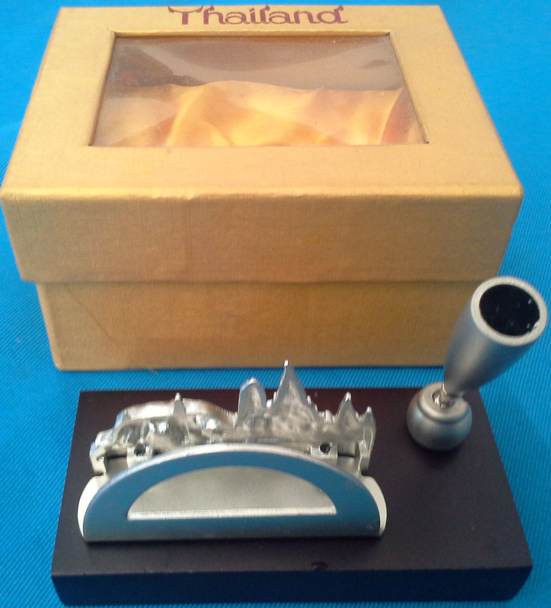 ที่วางนามบัตรและปากกา