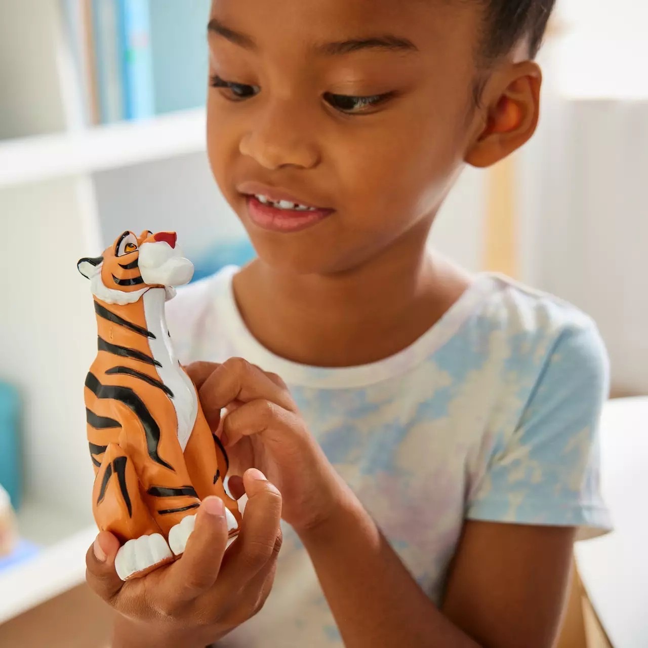 นำเข้า 🇺🇸 เซ็ทตุ๊กตาแอเรียลและกิจกรรมระบายสีJasmine Disney Story Doll Aladdin 11'' ราคา 1,590 บาท