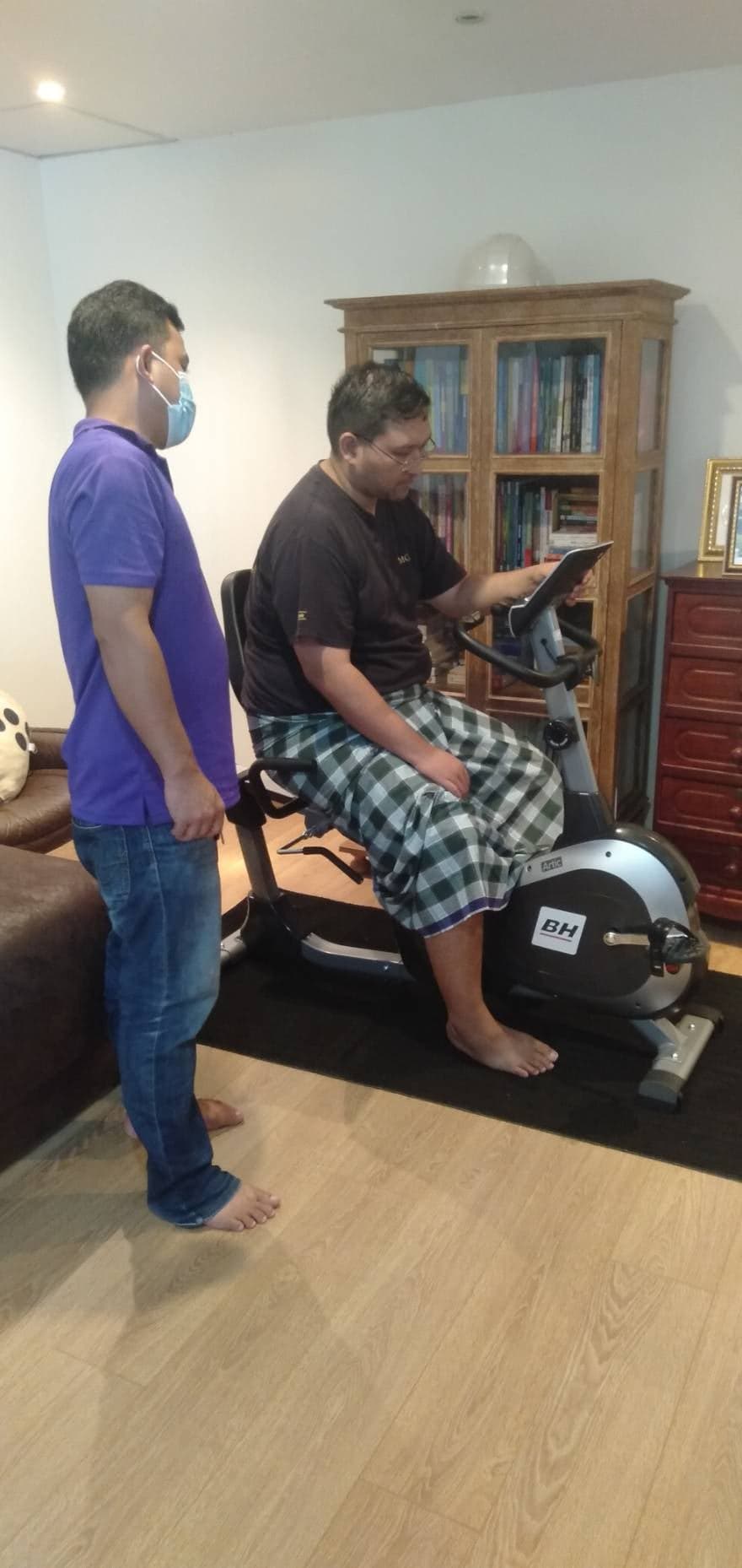 จักรยานออกกำลังกายเอนปั่น BH รุ่น H610 ตัวโชว์