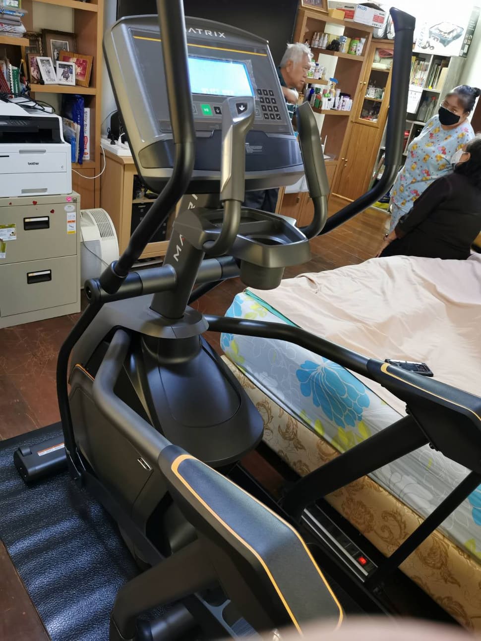 เครื่องเดินวงรี Matrix Elliptical E30XR USA