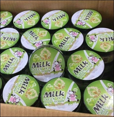 สครับนมชาเขียว Milk Green Tea Body Scrub
