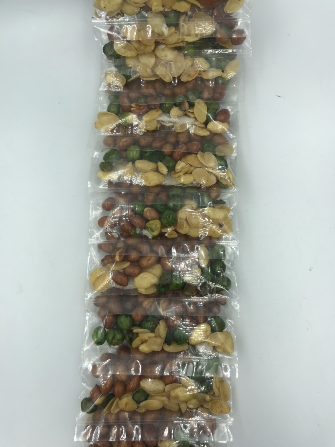 ถั่วลิสง ถั่วลันเตา ถั่วแปยี รวมมิตรถั่ว 3 สหาย