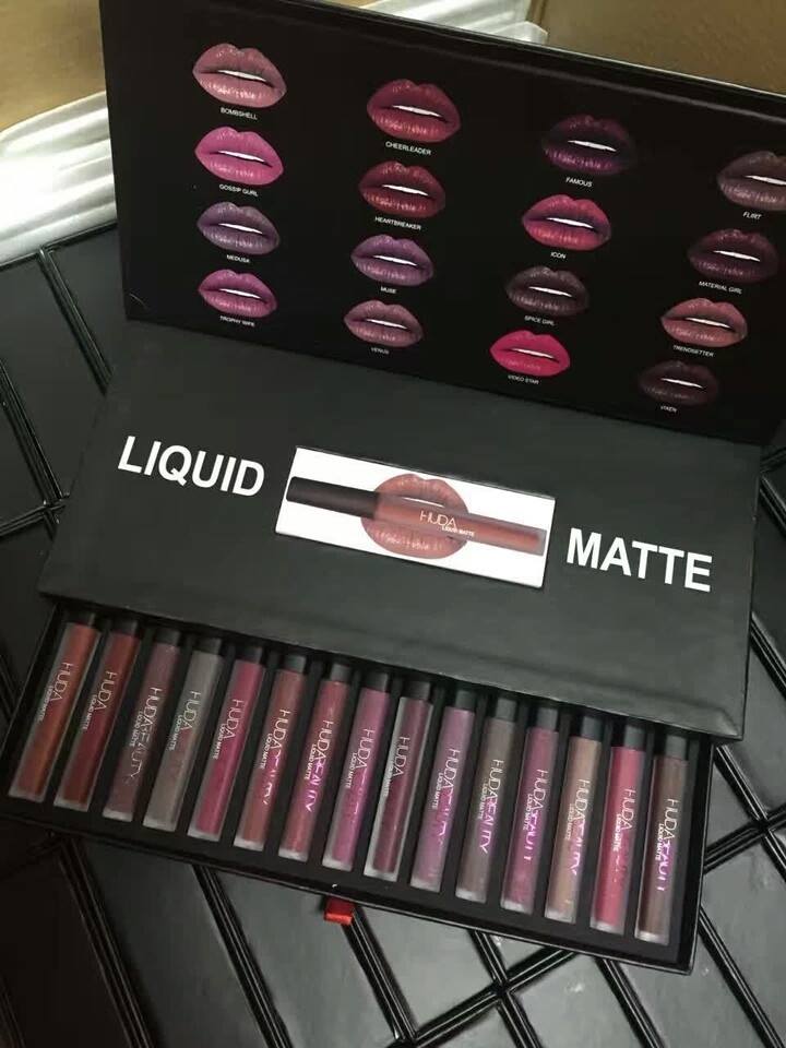 ฮูดะ บิวตี้ เซทลิปสติก เนื้อแมท (Huda Beauty Liquid Matte Set)