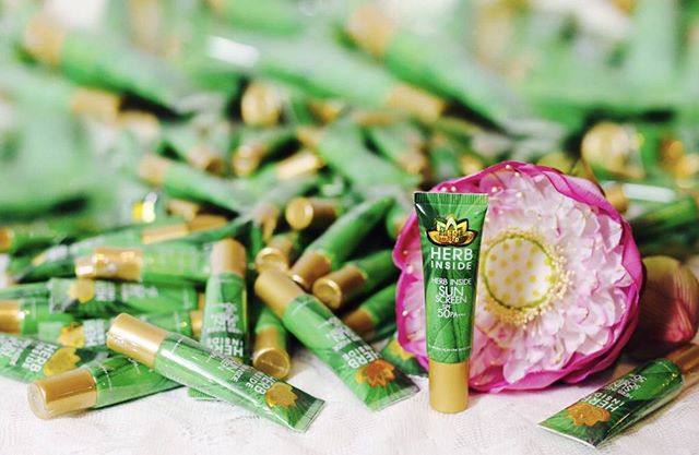 กันแดด เฮิร์บ อินไซด์ Herb Inside Sunscreen SPF50 PA+++