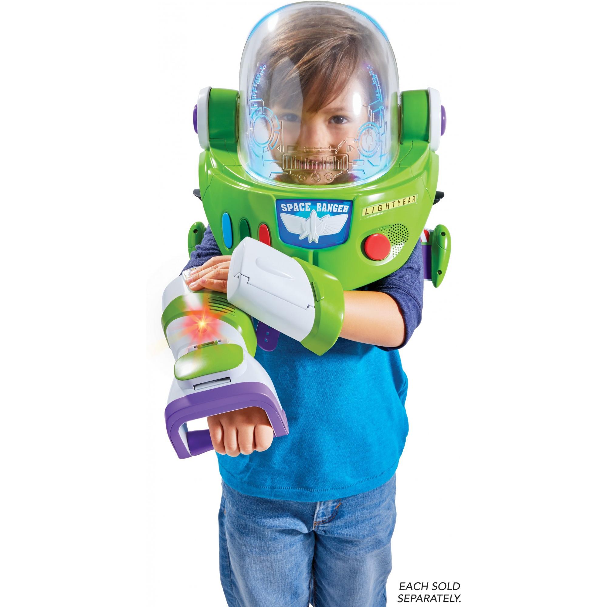 ชุดเกราะสุดเท่ห์ของ Buzz Lightyear Space Ranger มาพร้อมกับ Jet Pack, Disc Blaster, Wrist Communicator