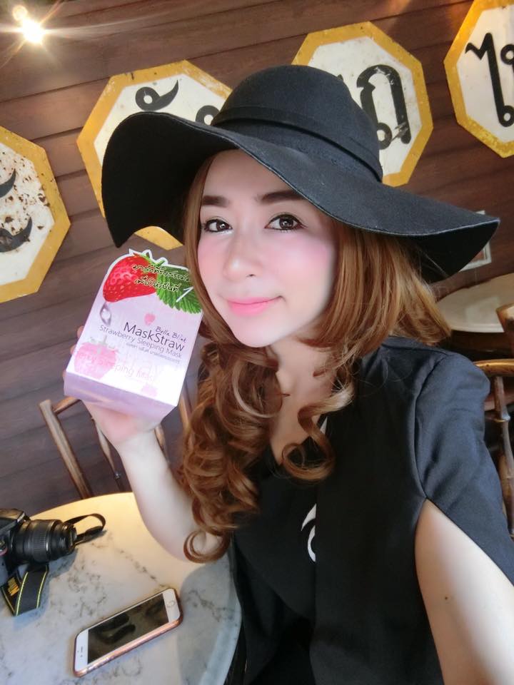 Bella Blink MaskStraw มาส์กสตรอ (Strawberry Sleeping Mask By Bella Blink)
