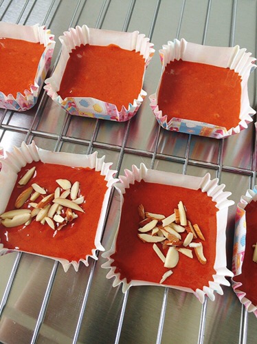 ผงกล้วยหอม 100% ธรรมชาติ ขนาด 100 กรัม พร้อมชงดื่ม ทำเบเกอรี่ได้ทันที! Premium Cavendish Banana Powder - 100% Natural, Ready to Mix! ✨ ไม่มีน้ำตาล ไม่ใส่นม ไม่มีสารกันบูด ✨ ✨ Sugar-free, Dairy-free, No Preservatives ✨ 📌