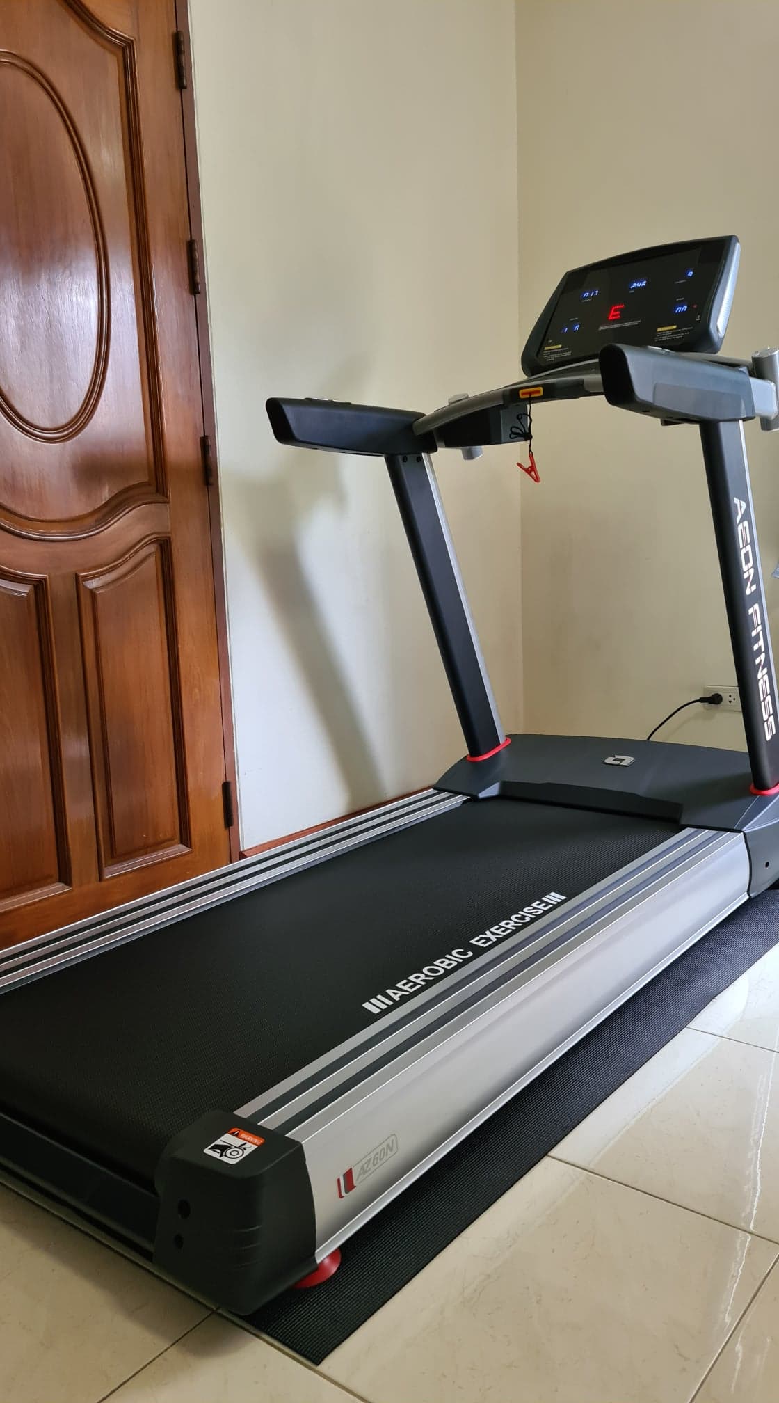 ลู่วิ่งไฟฟ้าAeonFitnessรุ่นAZ60 / Motor AC 4 HP