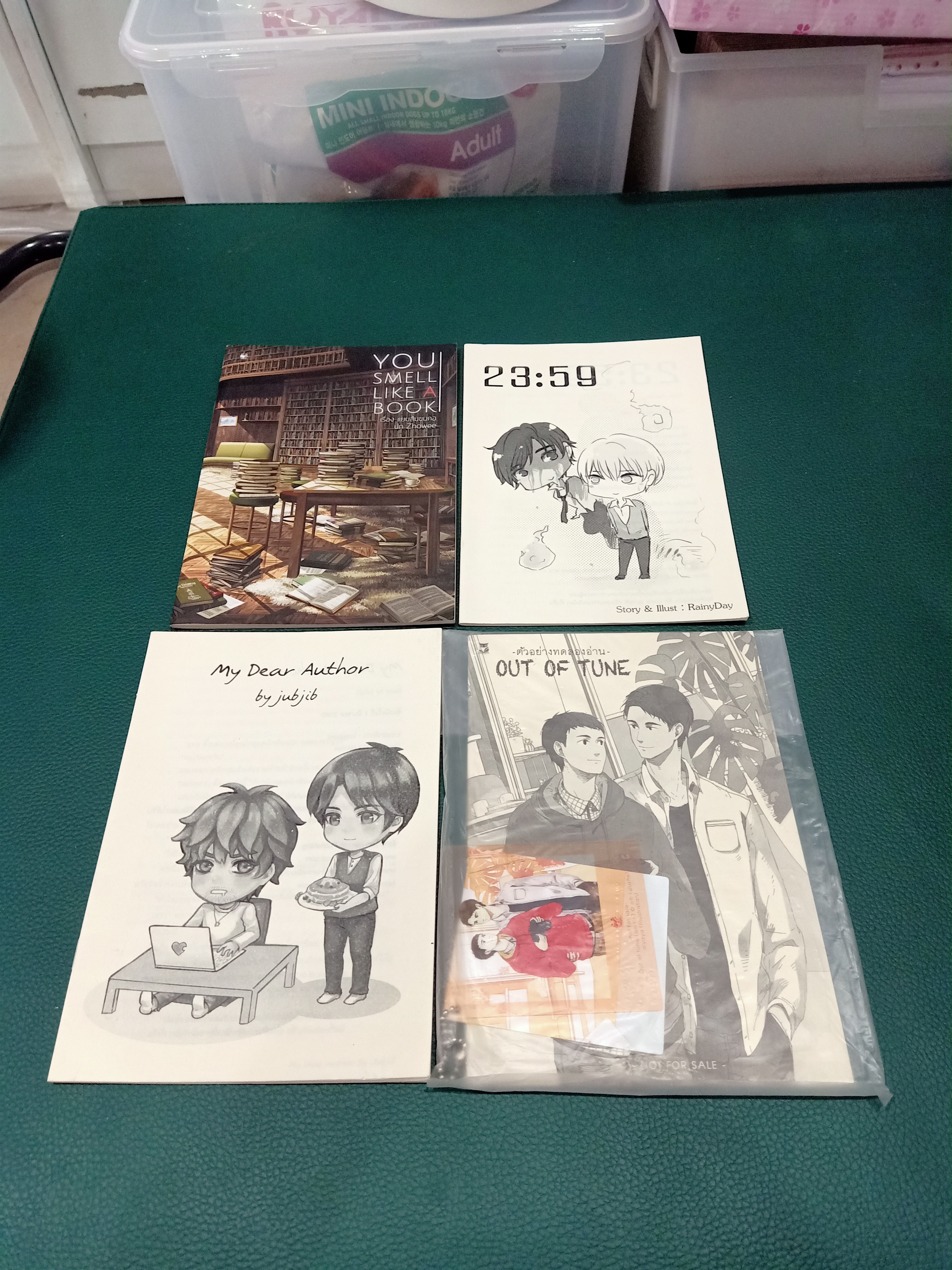 นิยาย You smell like a book + เปเปอร์