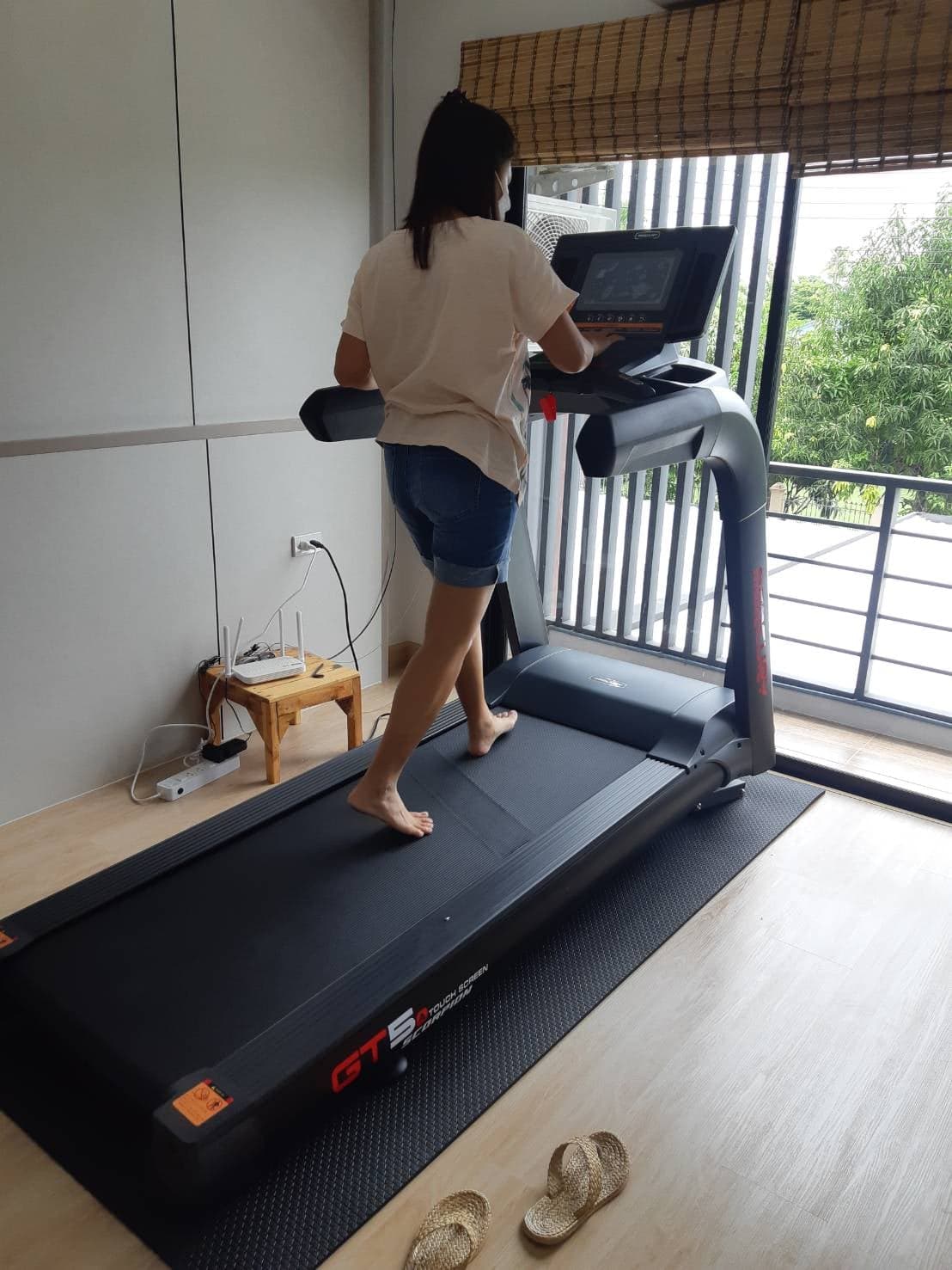 ลู่วิ่งไฟฟ้า Mercury GT5 / Touch Screen จอทัชสกรีน