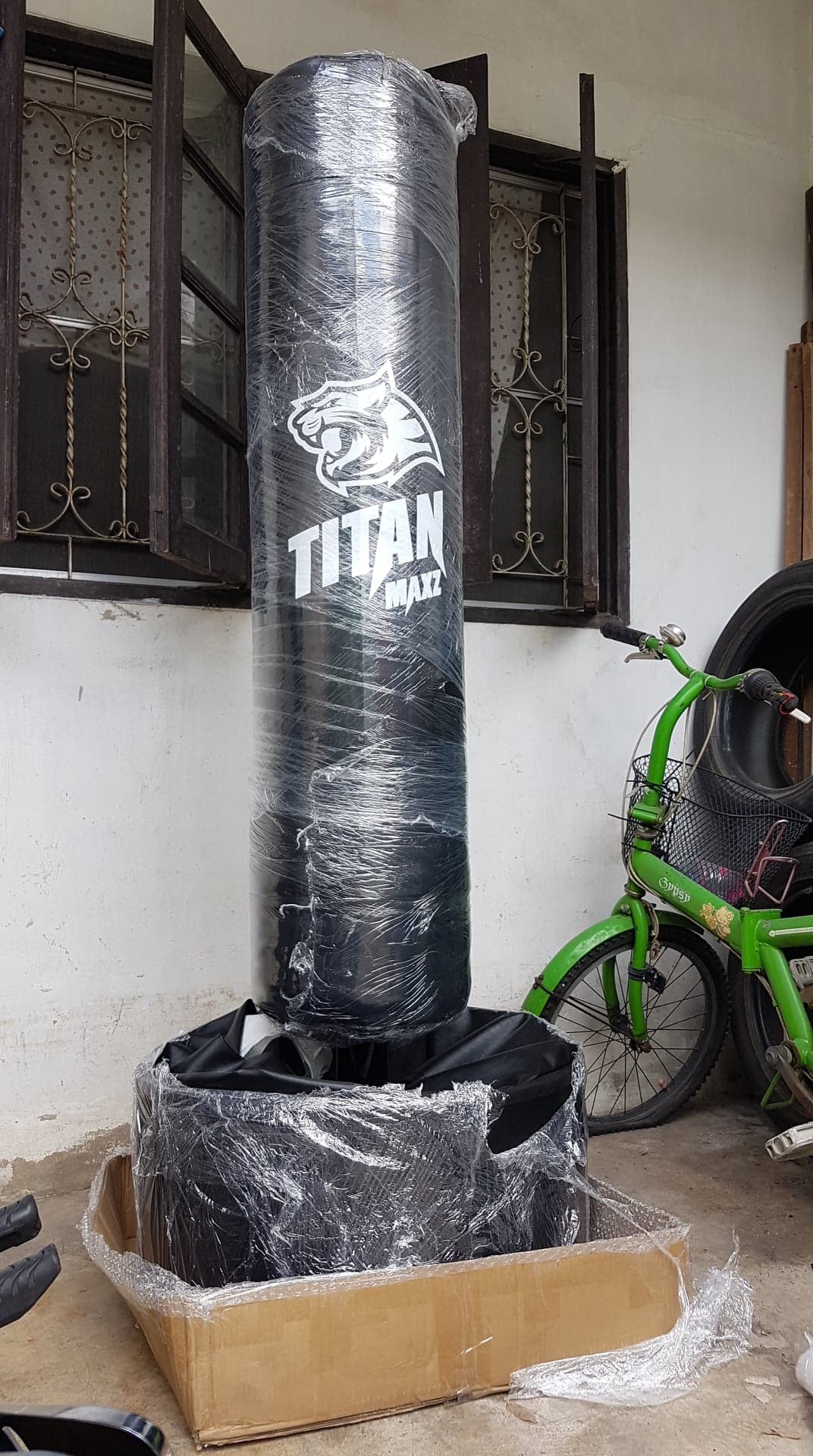 กระสอบทรายตั้งพื้นรุ่น TitanFit วางได้ทุกพื้นผิว