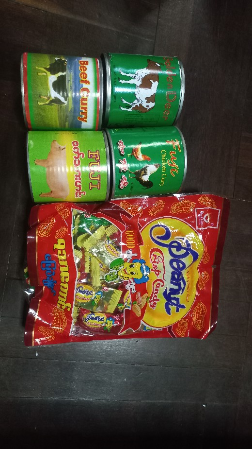 หมูกระป๋อง Fuji Stewed Pork စည်သွတ်အစားအစာ เนื้อหมูกระป๋อง Burmese food ขนาดบรรจุ 325 กรัม Pork Curry อาหารพม่า เนื้อสัตว์กระป๋อง canned food อาหารกระป๋องจากพม่า Canned Pork