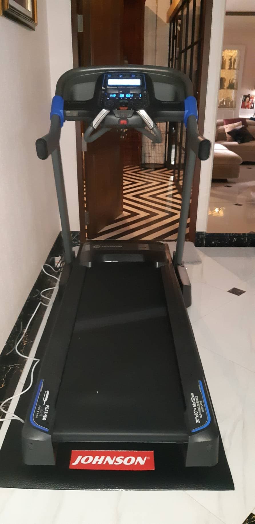 ลู่วิ่งไฟฟ้า Horizon 7.0AT clearance sale