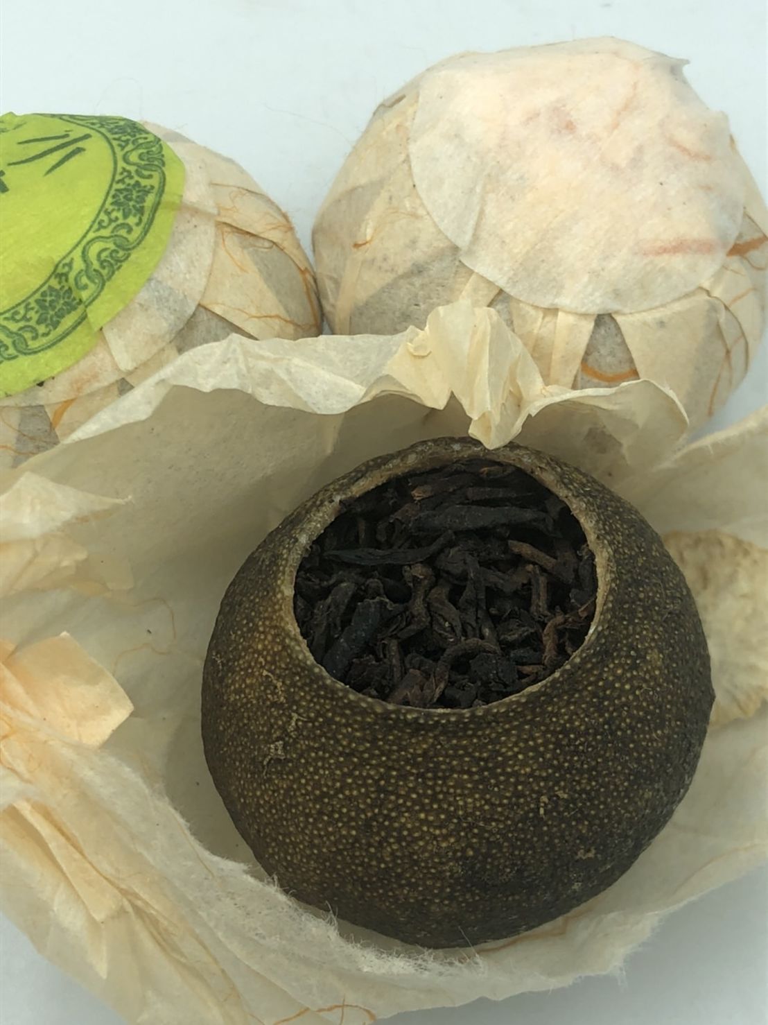 ชาเปลือกส้ม 1 ลูก 小青柑陈皮宫廷普洱茶 ชาใส่ในเปลือกส้ม ชาเปลือกส้ม ชาผู่เออร์ชาส้มเนื้อเขียว ชาเสี่ยวชิงกัง