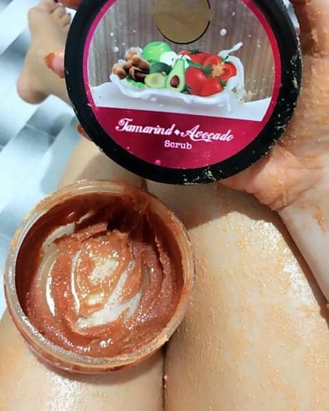 พริ้วพราวสครับไวท์ (Tamarind + Avocado Scrub) ราคาส่ง 1xx