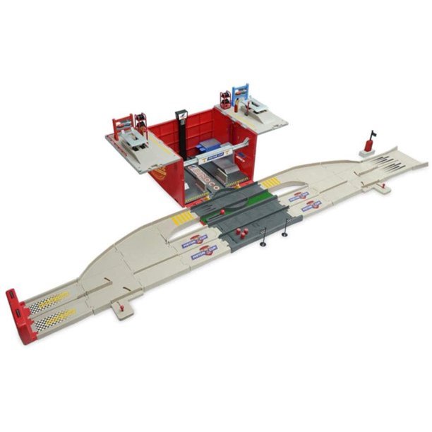 Disney / Pixar Cars Cars 3 Racetrack Pit Stop Set ราคา 5,990 - บาท