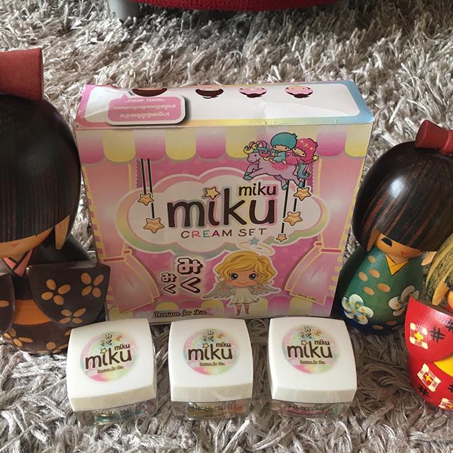 miku miku cream set สลายสิว ฝ้ากระ กระจุย