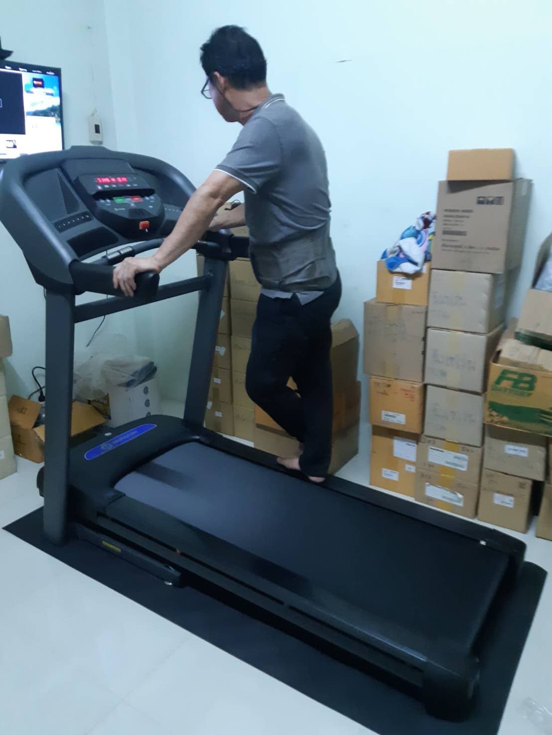 ลู่วิ่งไฟฟ้า Horizon T101