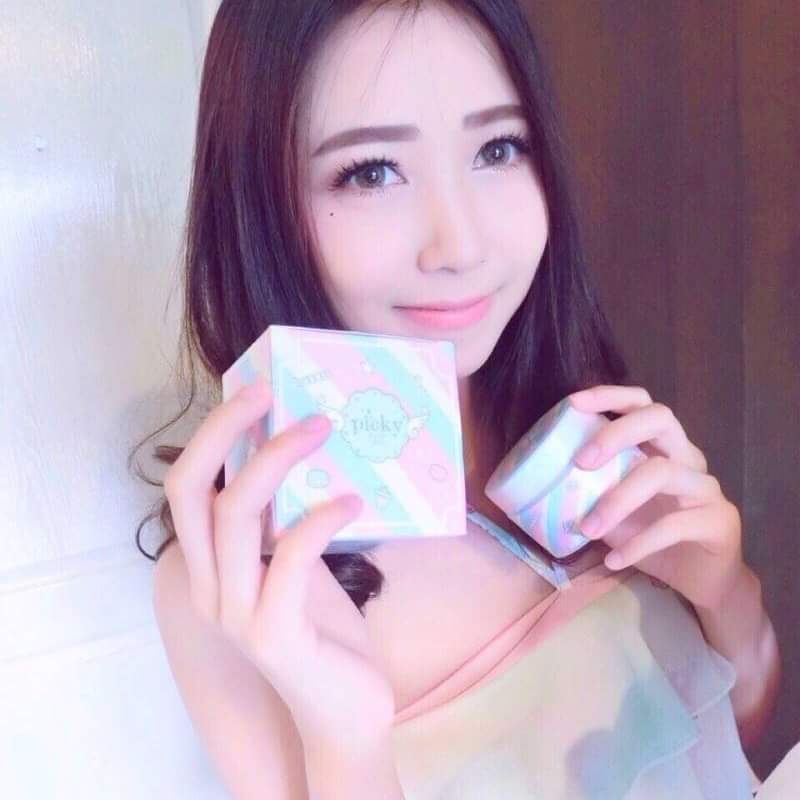 พิกกี้วิ้งค์ บอดี้ครีม (Picky wink candy body cream)