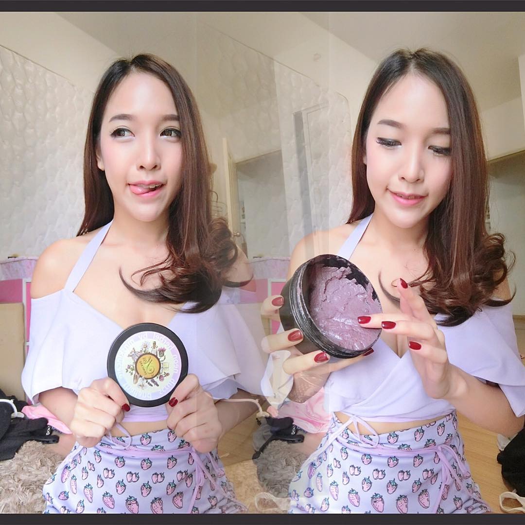 สครับนีออน (SCRUB NEON Herbel 2in1) ทั้งขัดทั้งอาบใน 1 เดียว