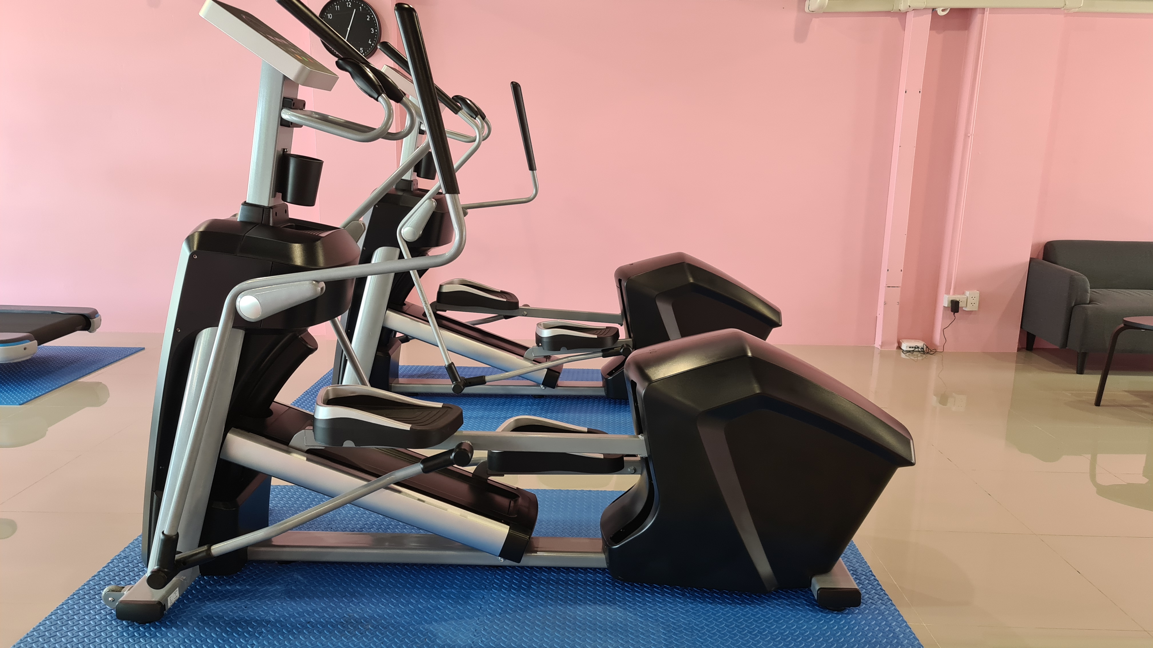 เครื่องเดินวงรี Elliptical: EX9201B (Commercial)