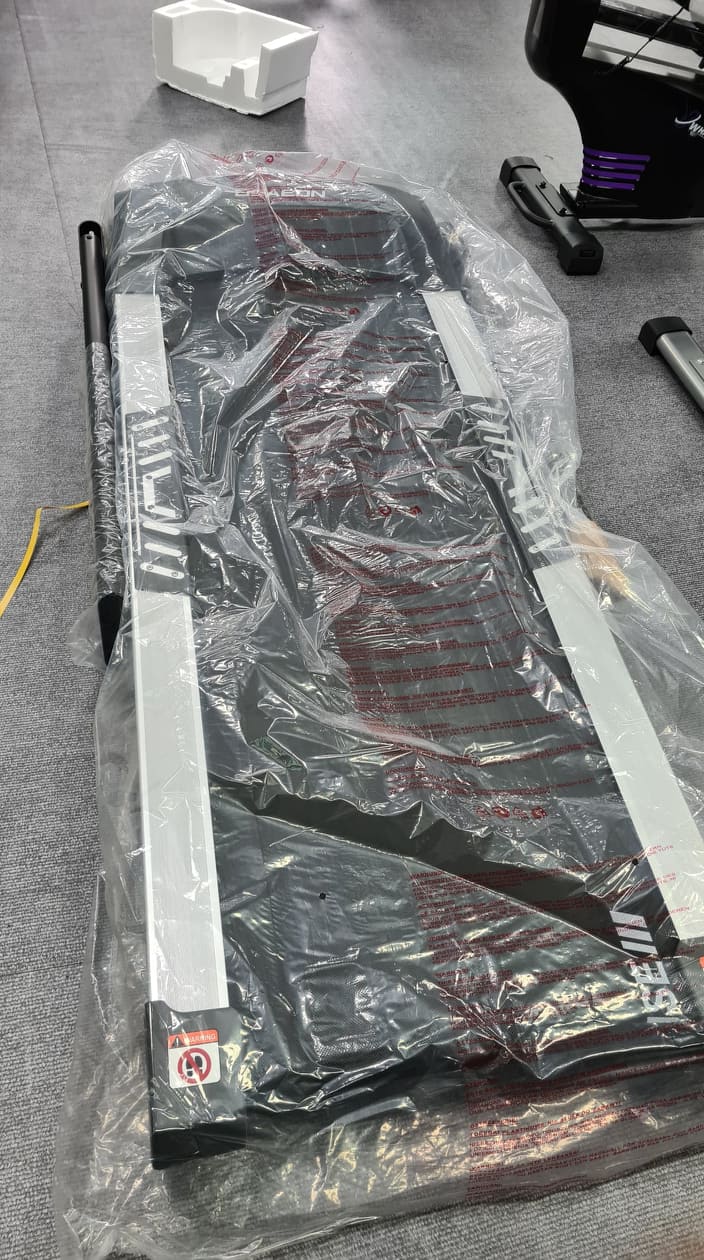 ขายตัวโชว์ลู่วิ่งไฟฟ้า USAeon รุ่น A275Pro2 Treadmill USA