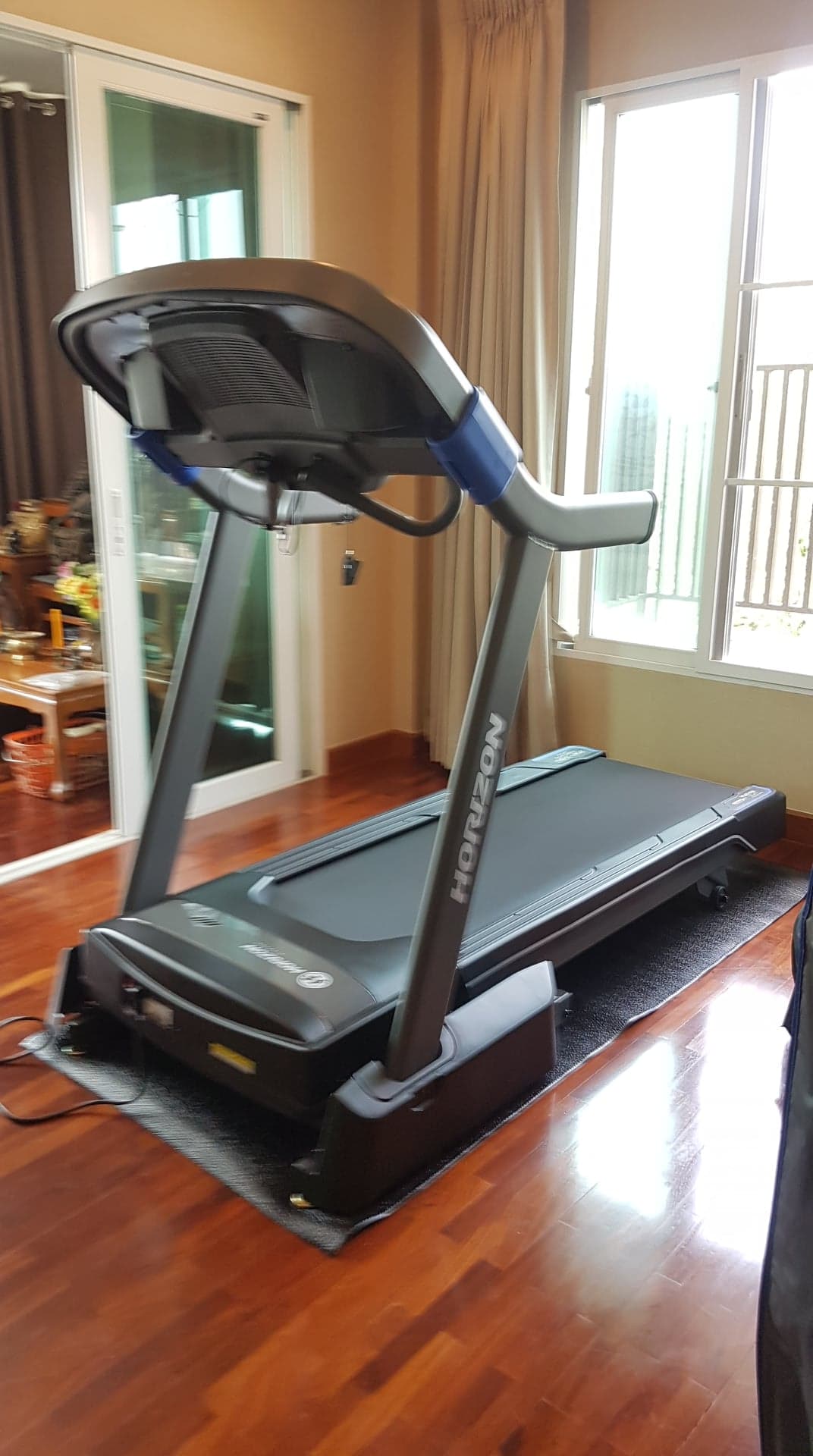 ลู่วิ่งไฟฟ้า Horizon 7.0AT clearance sale