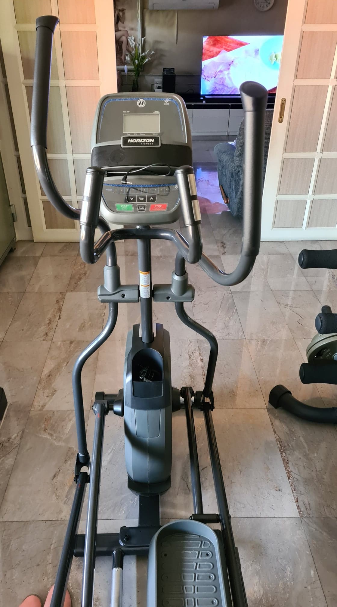 เครื่องเดินวงรี Horizon ex59 elliptical
