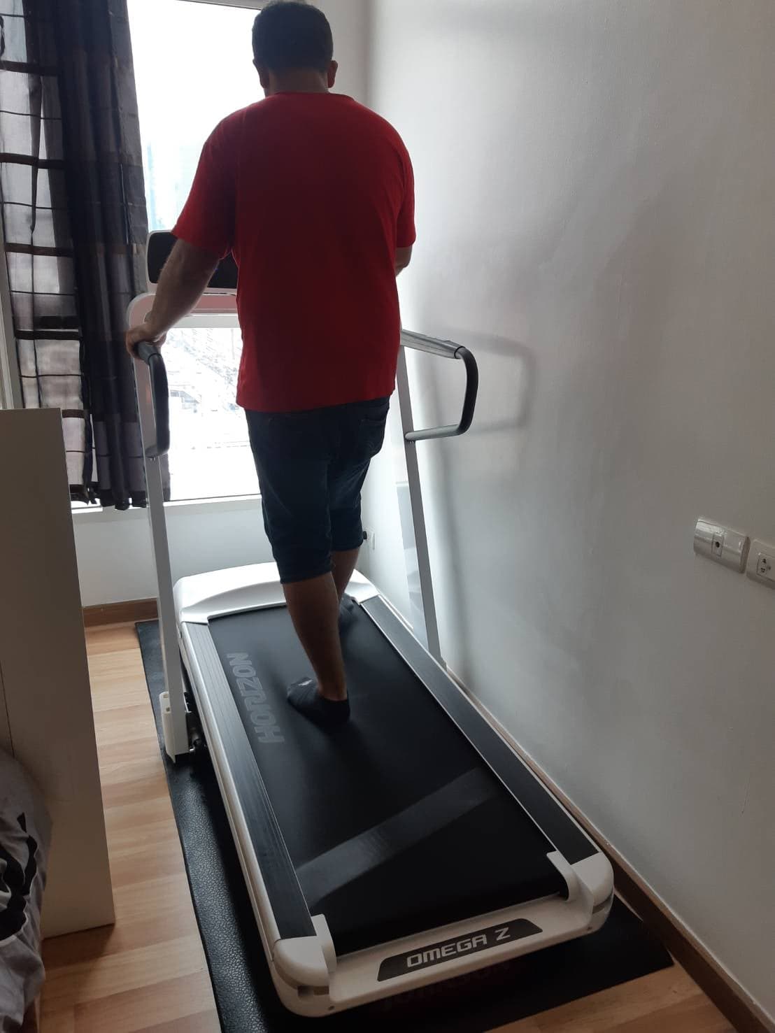 ลู่วิ่งไฟฟ้า Horizon OmegaZ ตัวโชว์