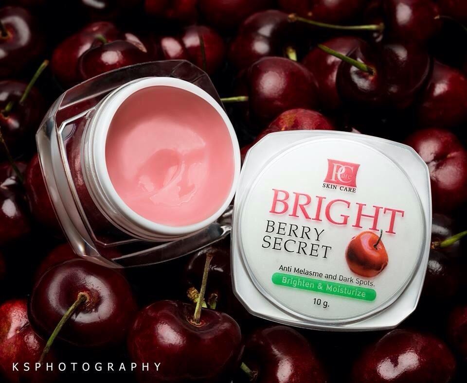 ไบรท์ เบอร์รี่ ซีเครท (Bright Berry Secret Cream By Pcare Skincare)