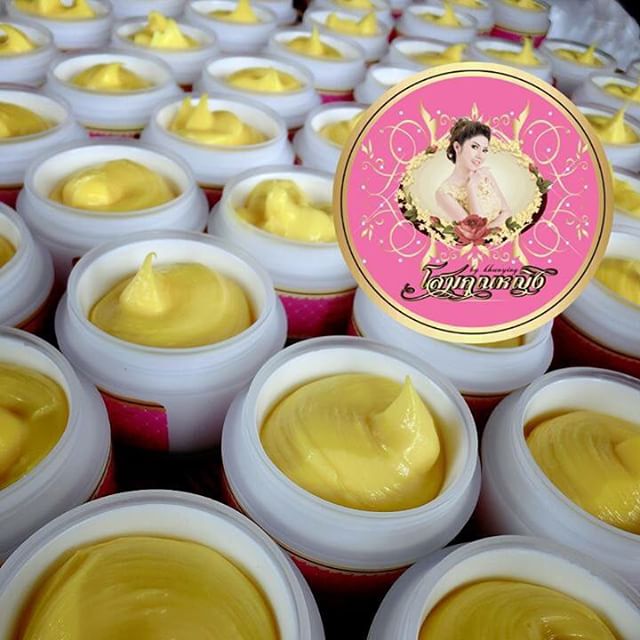 โสมคุณหญิง (Ginseng Khun Ying Cream)