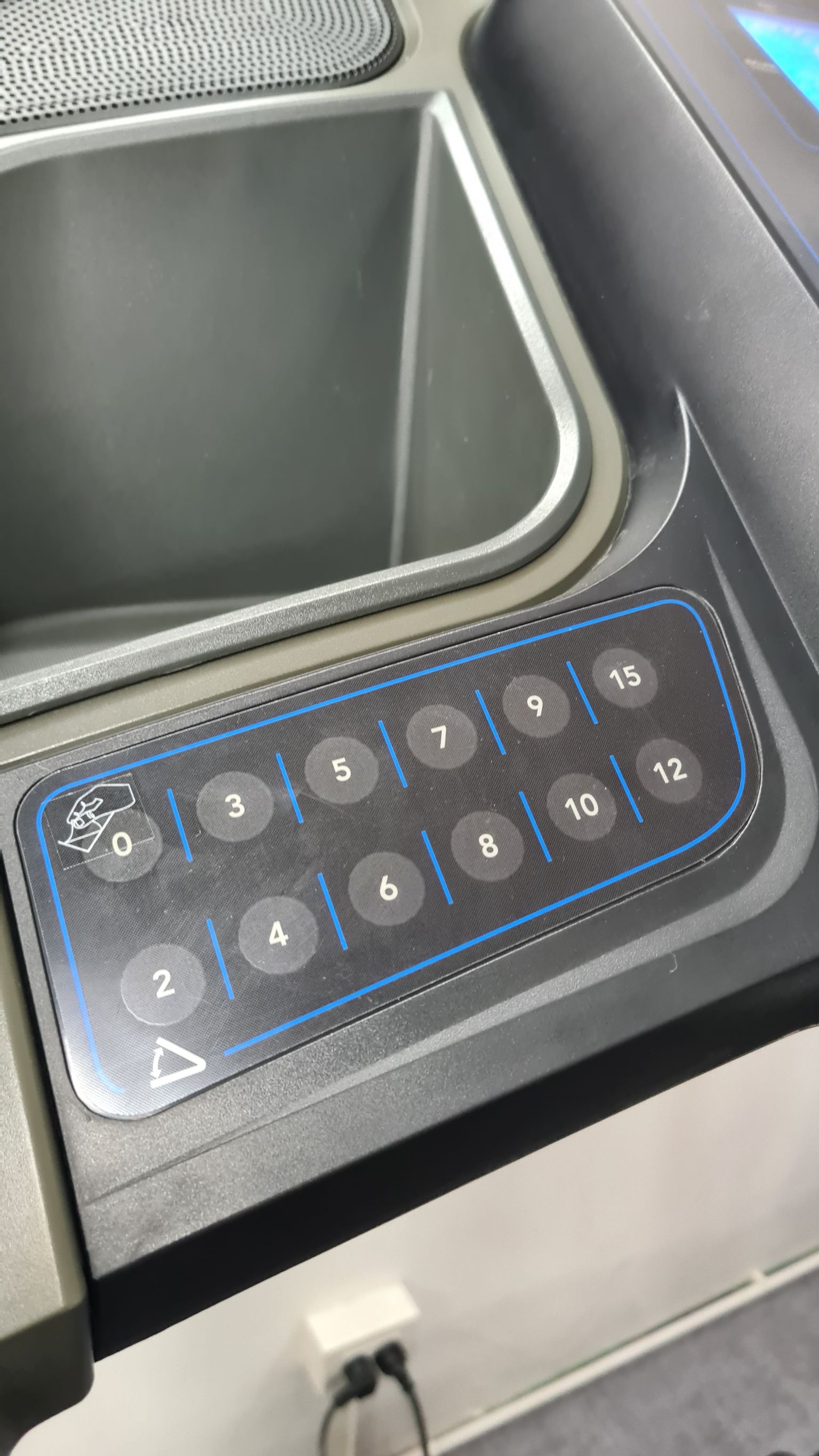 ลู่วิ่งไฟฟ้า Horizon 7.4AT ส่วนลดพิเศษติดต่อ