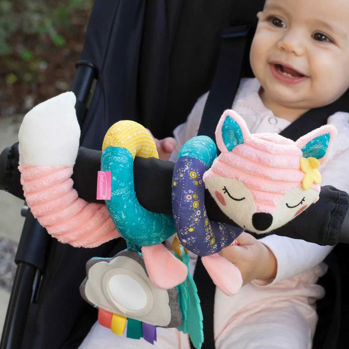 ตุ๊กตาโมบายห้อยคาร์ซีท รถเข็นหรือเปล สีชมพู Infantino Go gaga! Spiral Car Seat Activity Toy - Pink